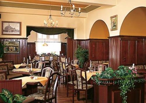 Hotel - Restaurant Kurhaus Klotzsche เดรสเดน ภายนอก รูปภาพ